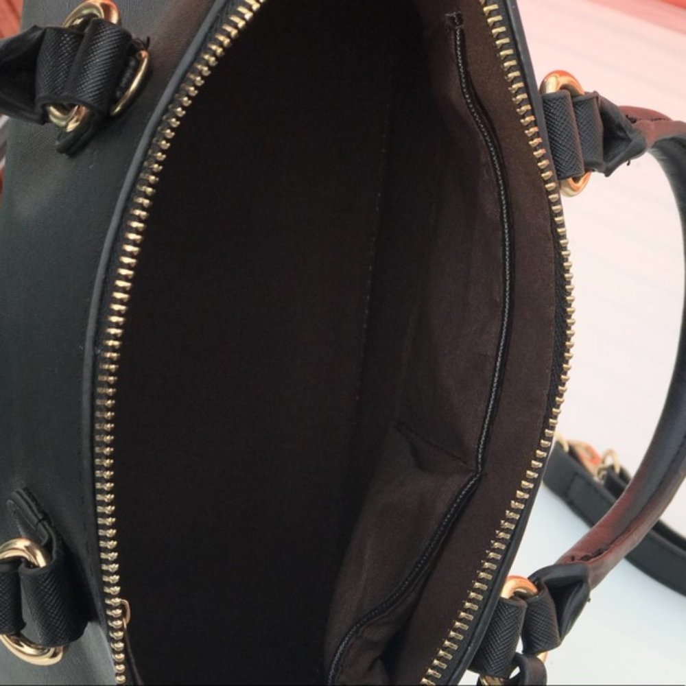 Black Drs. Satchel w/ Crossbody Adjustable Strap - Picture 7 of 8